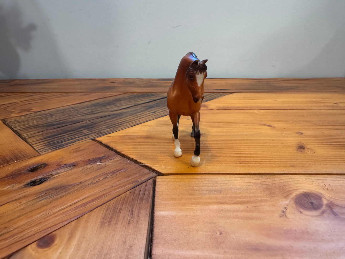 No. 5906 Breyer Stablemates Arabian Walking