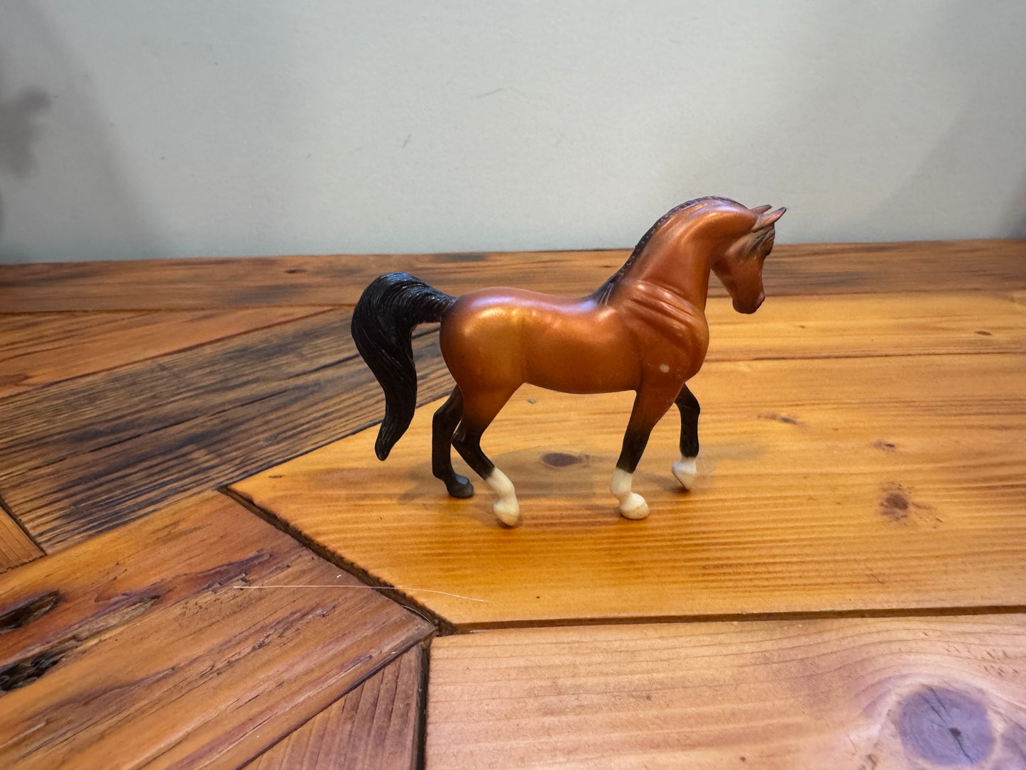 No. 5906 Breyer Stablemates Arabian Walking
